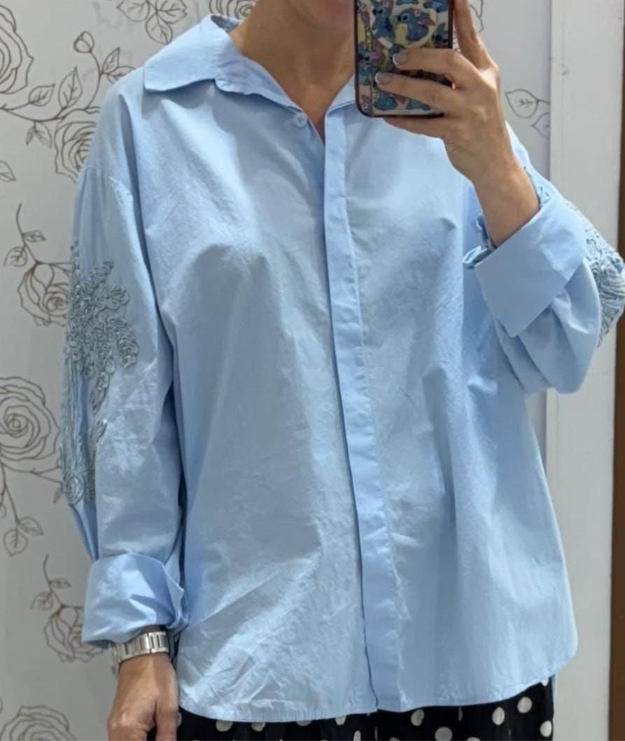 Blusa Floral de Manga Larga